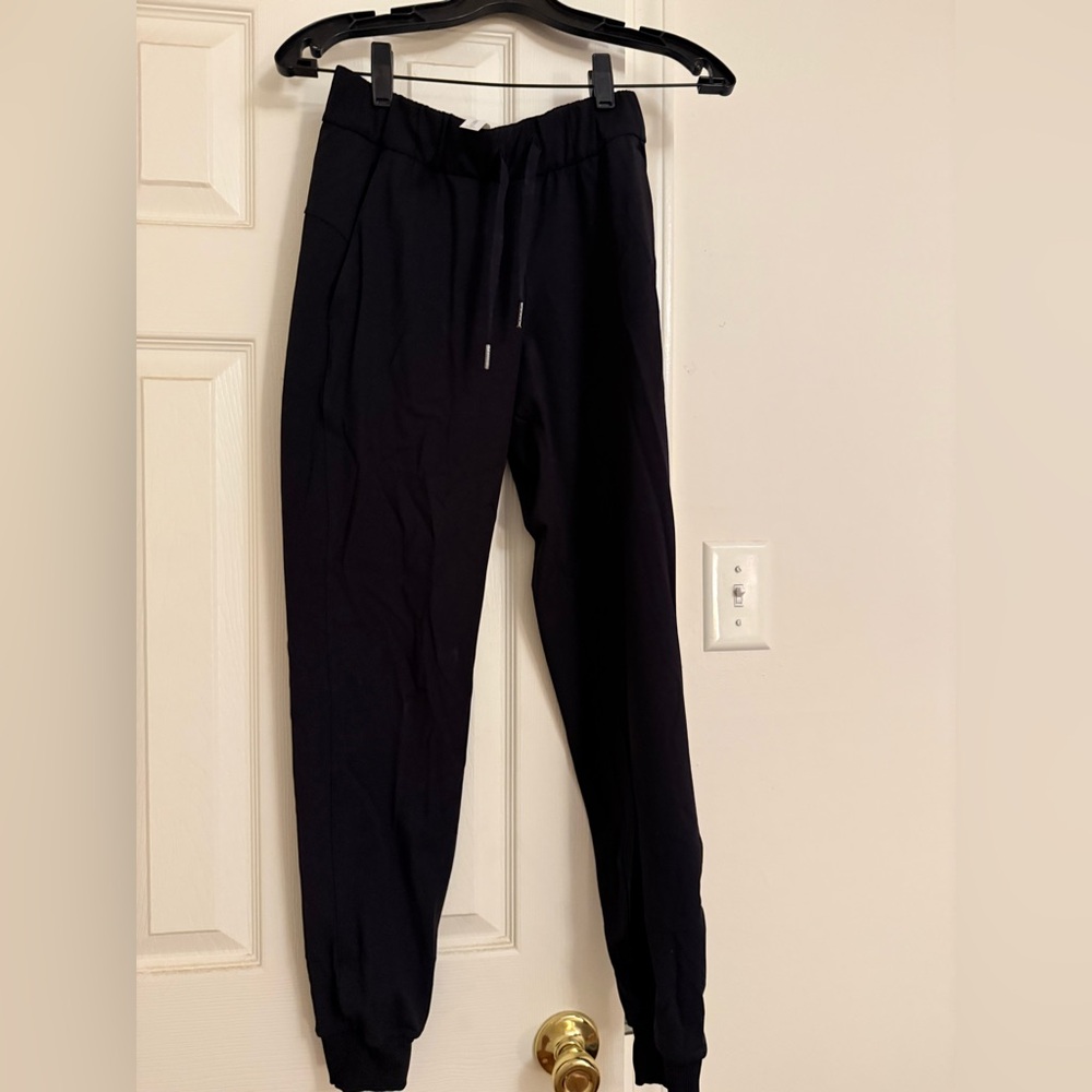 Lululemon black joggers